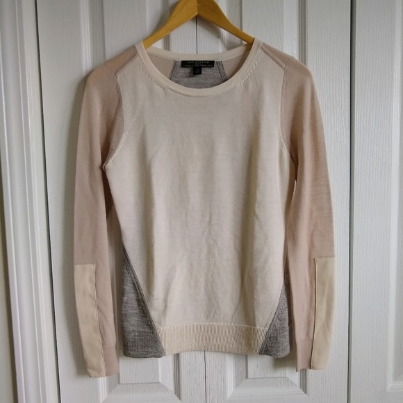 ANN TAYLOR SP cream 100% merino wool sweater